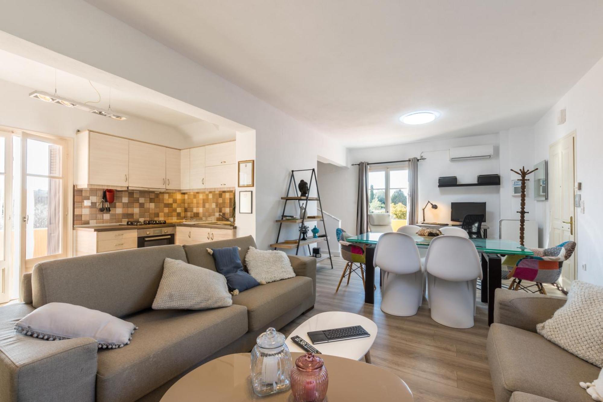 Gouvia Olive Tree House *